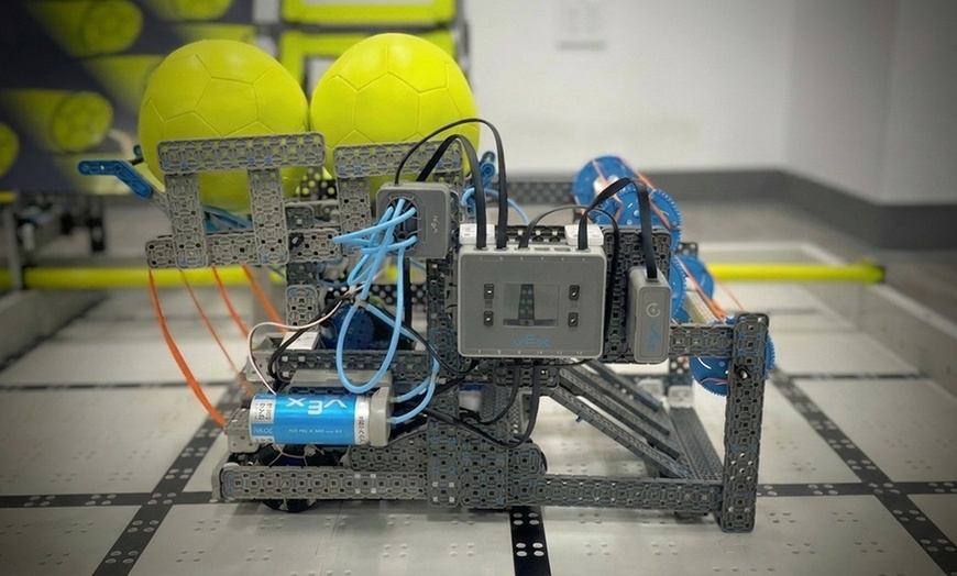 Image 5: Introductory STEM and Robotics Classes for Kids