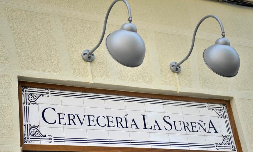 Image 13: Menú mediterráneo para 2 personas con paella mixta a compartir