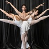 Image 2: Les jeunes talents du Ballet de l’Opéra National de Paris sur scène