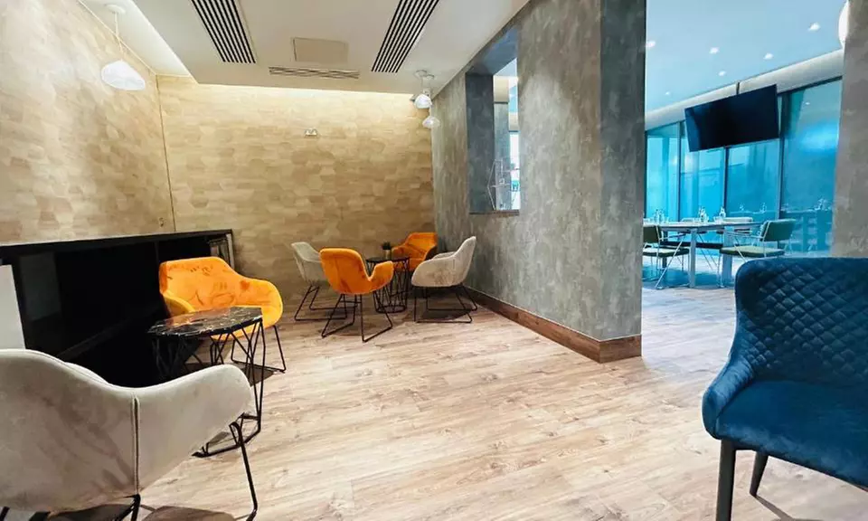 Kingston: One or Two Nights Stay