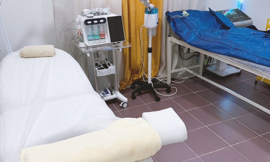 Image 11: Tratamiento de rejuvenecimiento facial con 10 o 20 hilos tensores PDO