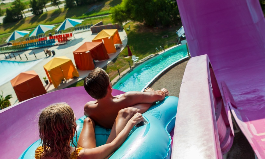 Image 6: Splash into Excitement at Hawaiian Waters, The Colony