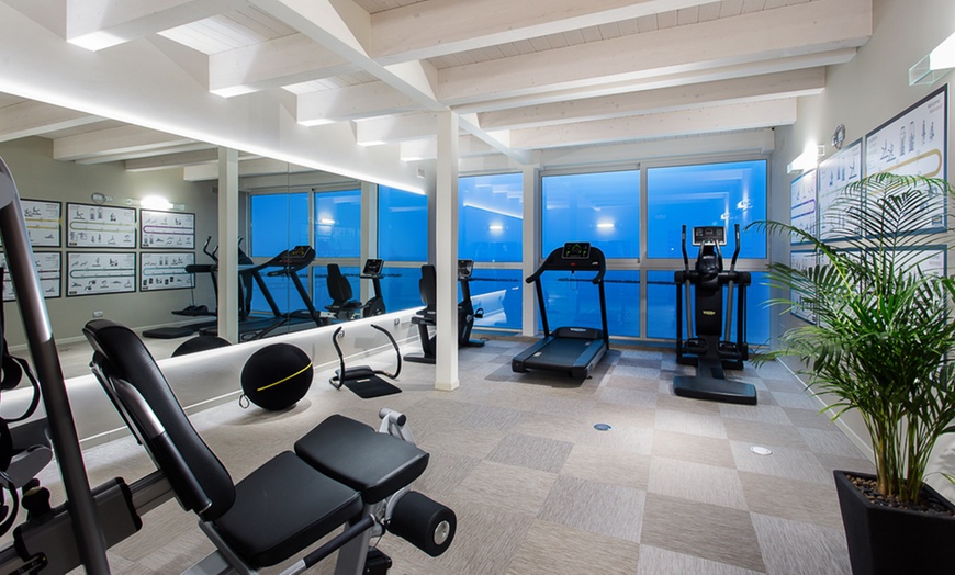 Image 10: Cesenatico 4*: camera doppia con colazione o mezza pensione e Spa