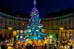 ¡Siente la Navidad desde dentro! 1 entrada para la atracción del Árbol mágico para 2 personas en Sevilla al 50% - Image 2
