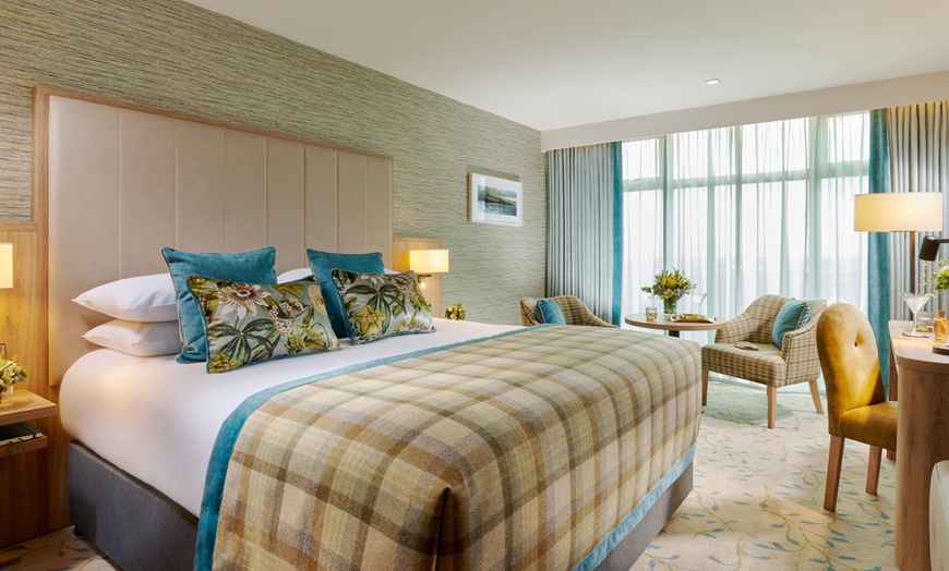 Image 2: 4* Sligo: Double or Twin Room Stay w/Breakfast, Wine, Chocolate & More