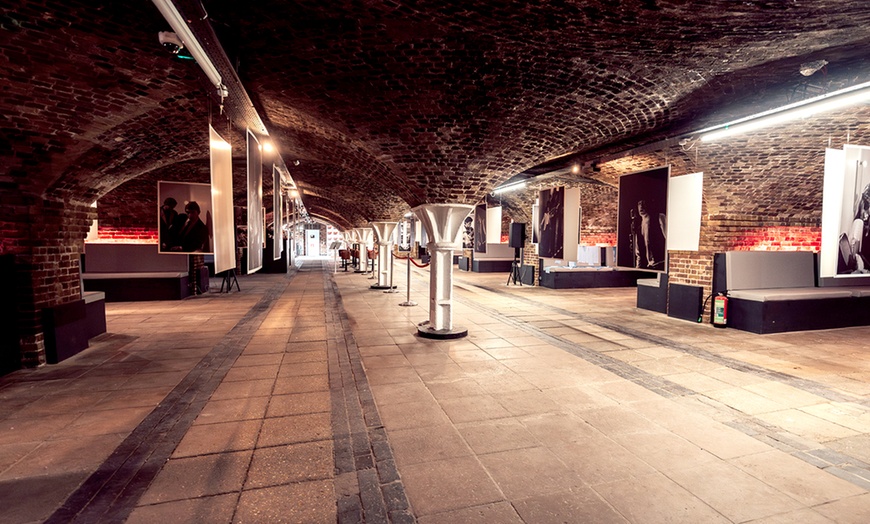 Image 3: Rolling Stones UNSEEN London Exhibition + Wine/Beer -100 Rare Photos