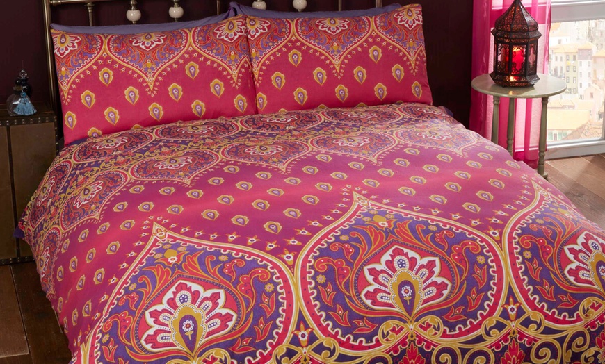 Image 3: Exotic Printed Duvet Set: Mandala Print, Soft-Touch Polycotton Bedding