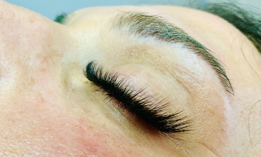 Image 3: 1-6D Volumen-Wimpernverlängerung für 1 Person