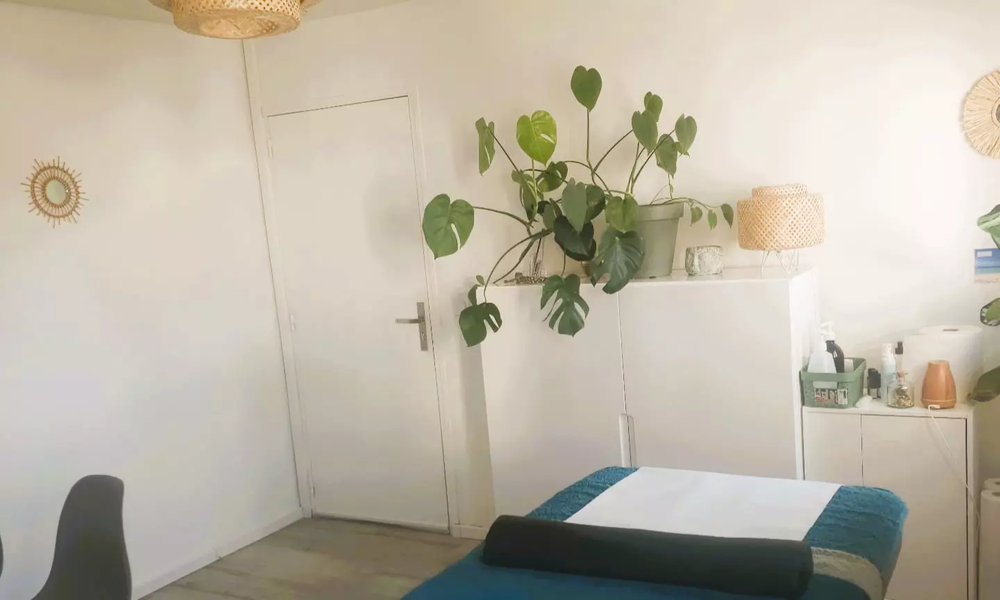 Massage assis habillé sur une chaise ergonomique de 40 min