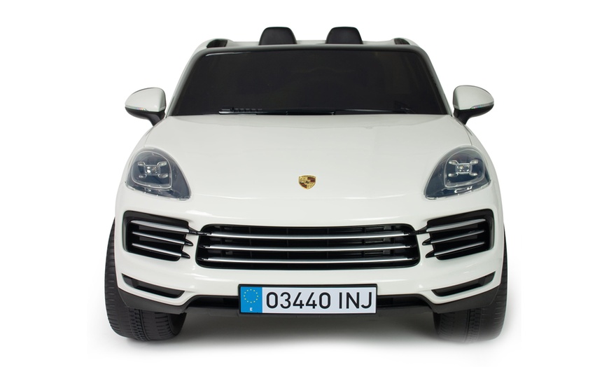 Image 4: Voiture Porsche Cayenne S 12V blanche d'Injusa