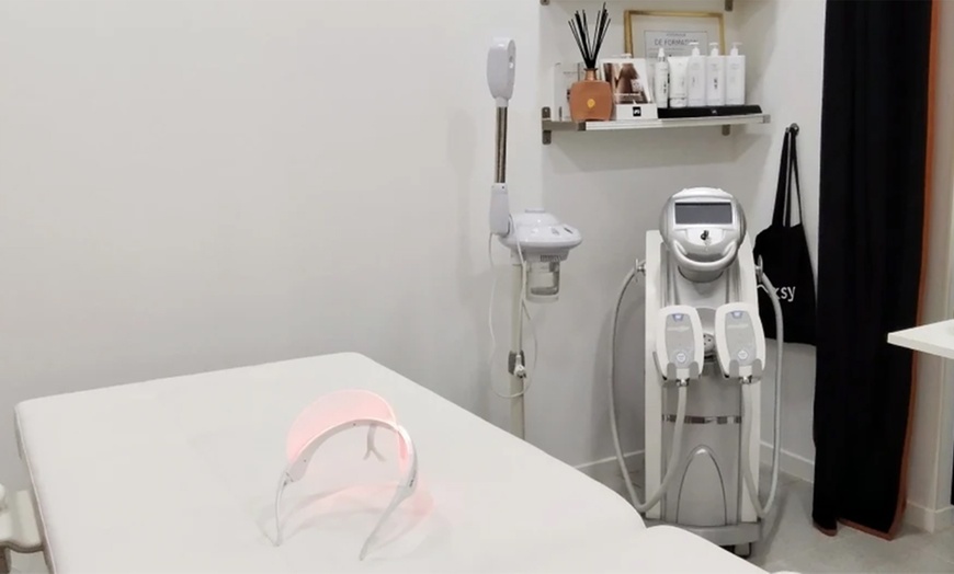 Image 3: Massage et soin visage avec Divines Institut