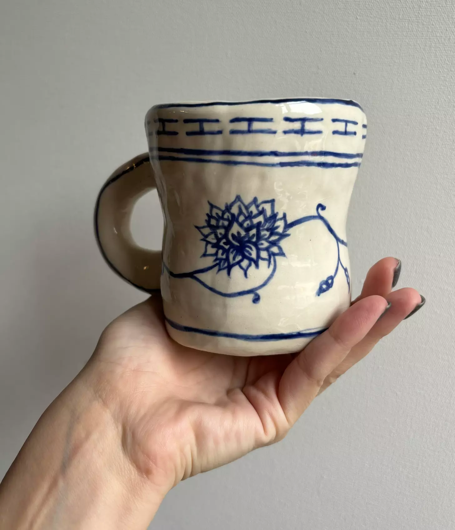 Explore Your Creativity in a 3hr Pottery Class for 1, 2, 4, / 6 People
