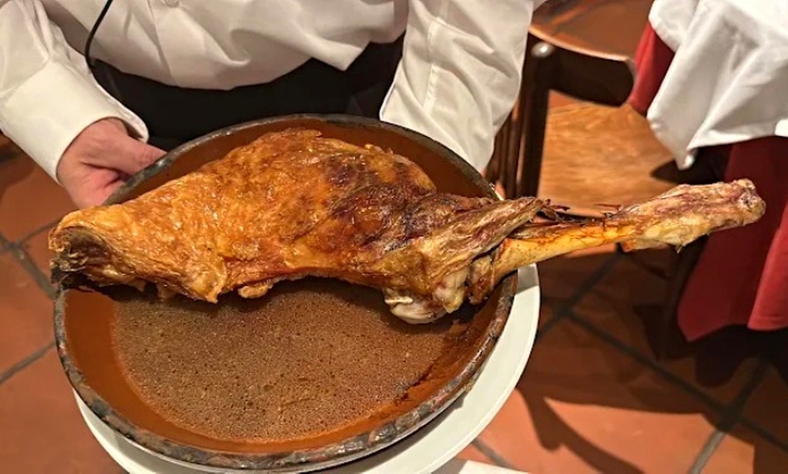 Image 6: Menú degustación con aperitivo, entrantes, principal y postre