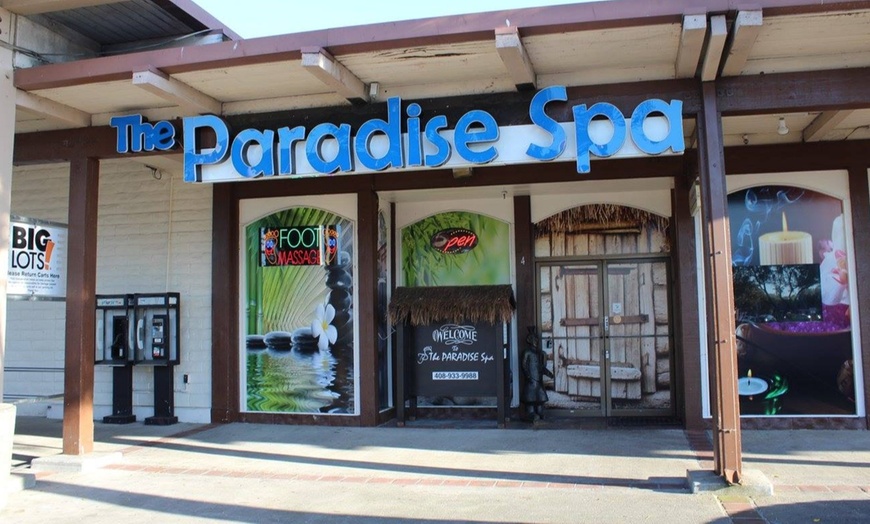 Image 2: Rejuvenate Body & Mind with 60 or 90-Minute Choice of Massage