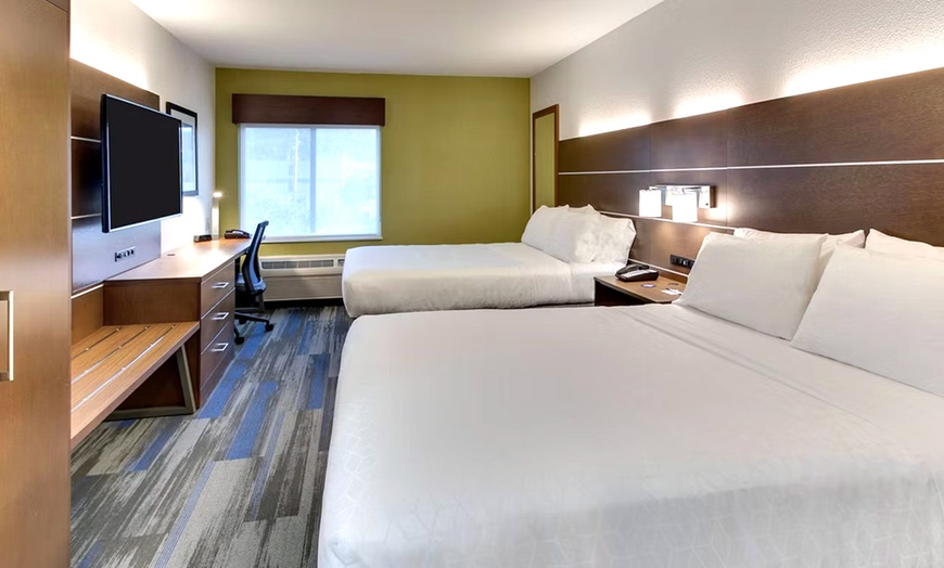 Image 9: Stay at Holiday Inn Express Fishkill–Mid Hudson Valley, NY