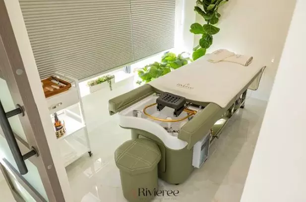 Unwind with Head Spa Therapy and Relaxing Full-Body Chair Massage