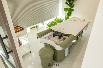 60-Minute Signature Head Spa Therapy with Relaxing Full Body Chair  Massage - RIVIEREE INC