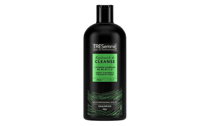 Image 19: Tresemme Shampoo and Conditioner Bundle 680ml Each