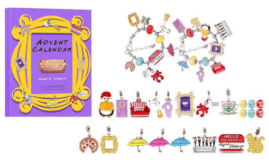 Image 2: Armband-Adventskalender mit „Friends“-inspirierten Anhängern