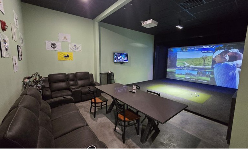 Image 1: Golf Fun Awaits: 30-Minute or One-Hour Weekday or Weekend Bay Rental 