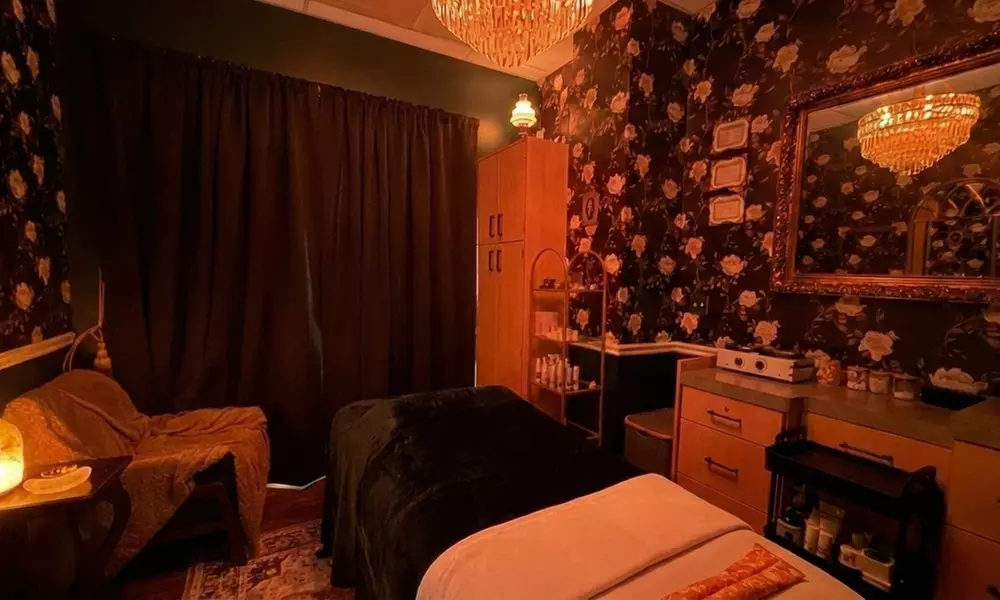 60-Minute Massage of Your Choice: Lymphatic Drainage or Full Body