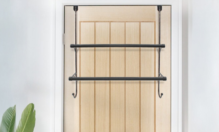 Image 7: Two- or Four-Tier Space-Saving Over Door-Mounted Towel Rail