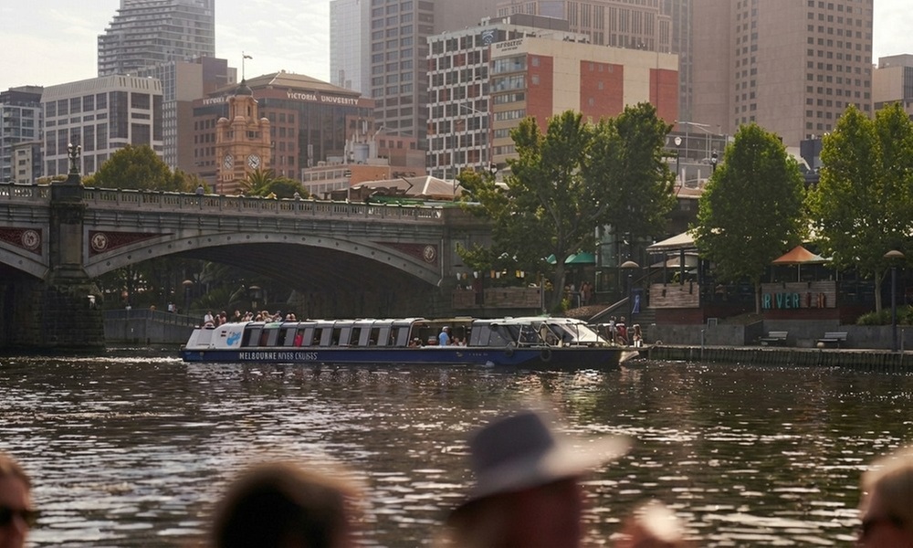 One-Hour Melbourne Sightseeing River Cruise with Tea & Coffee