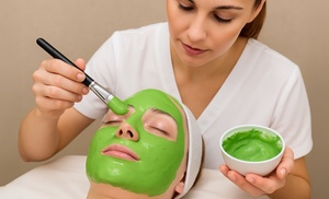 Oczyszczanie i pielęgnacja: wieloetapowe zabiegi na twarz