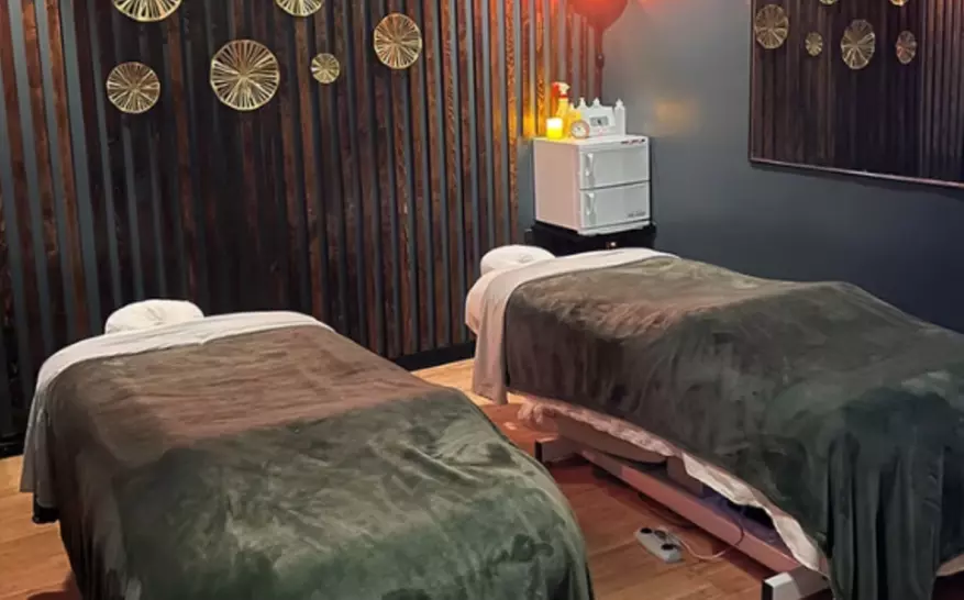 Up to 17% Off on Couples Massage at Regent Thai Massage
