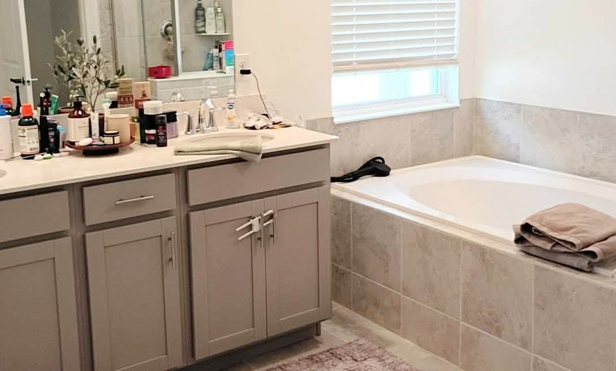 Image 5: Expert Deep Cleaning for Spaces Over 1600 Sq Ft