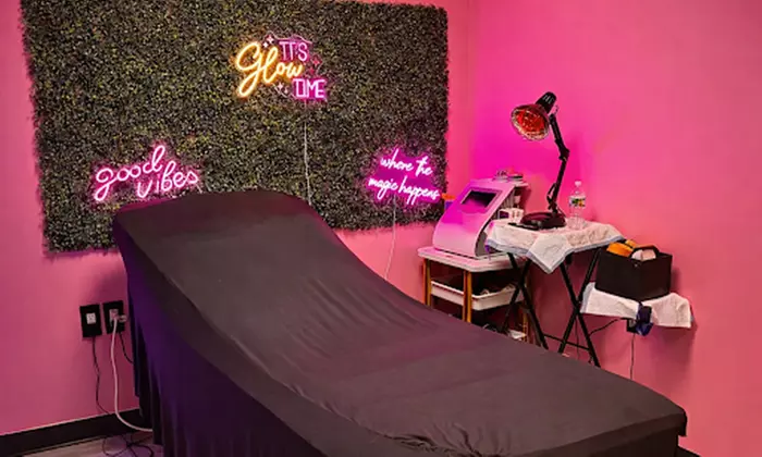 60 min Hot Stone Therapy, Lymphatic or Face and Body Lymphatic Massage