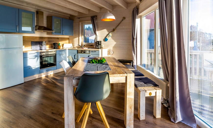 Image 7: Sauerland: 4 Nächte im Ferienhaus + Endreinigung & Panorama-Sauna