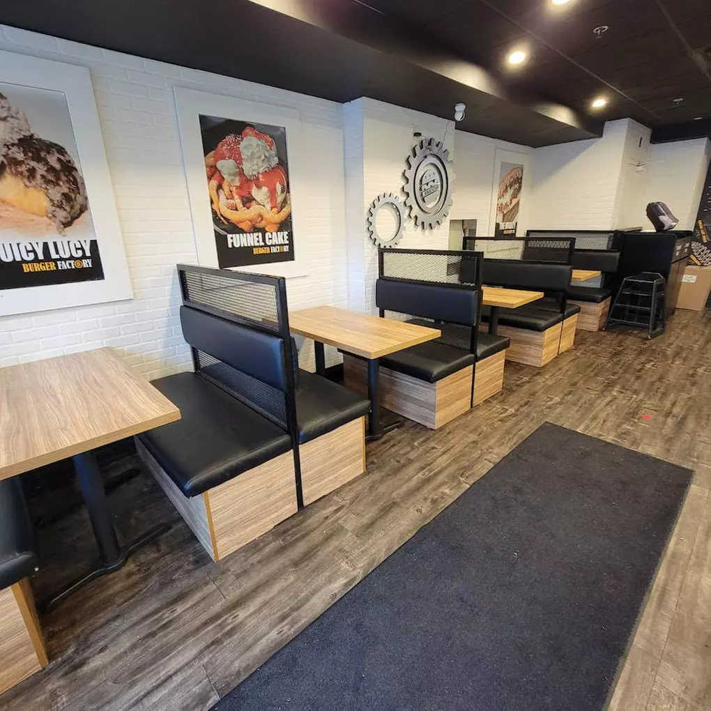 Couple Meals, Family Sharing Feasts, Party Packs / Food & Drink Credit