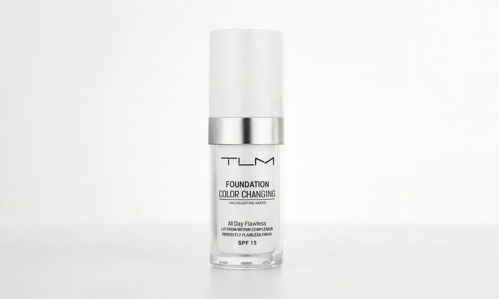 Kleurveranderende foundation van 30 ml. van het merk TLM