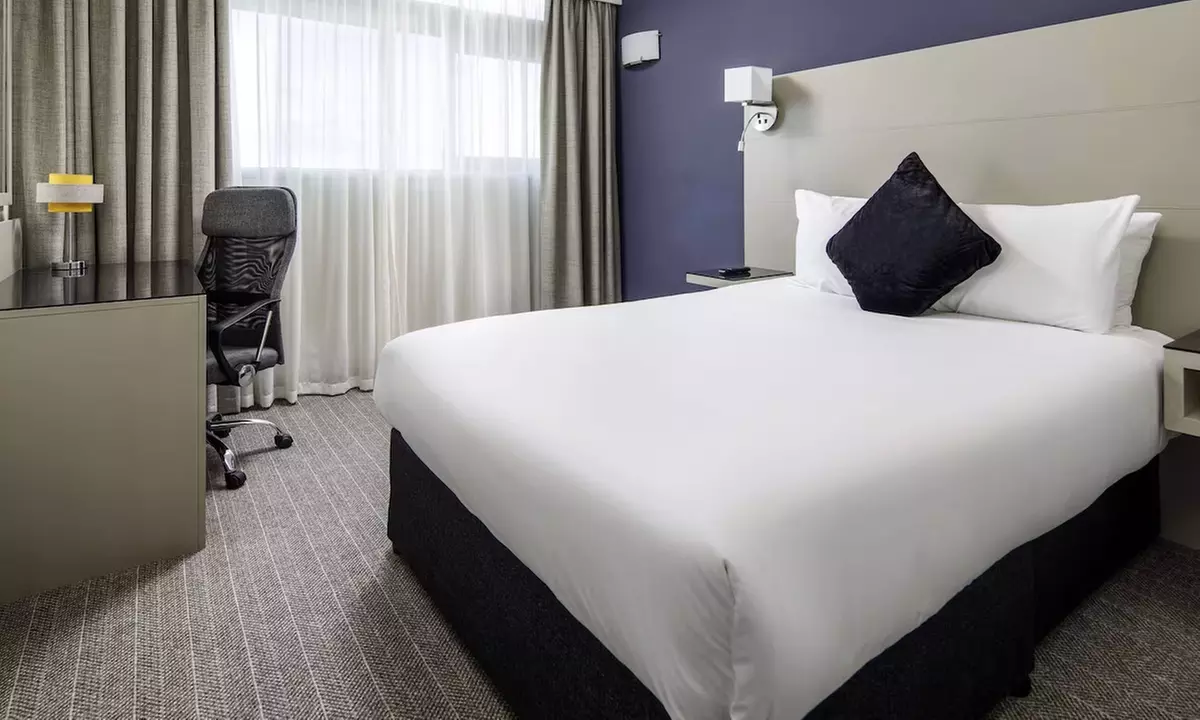 Manchester: 4* Classic Double Room Stay with Breakfast & Late Checkout