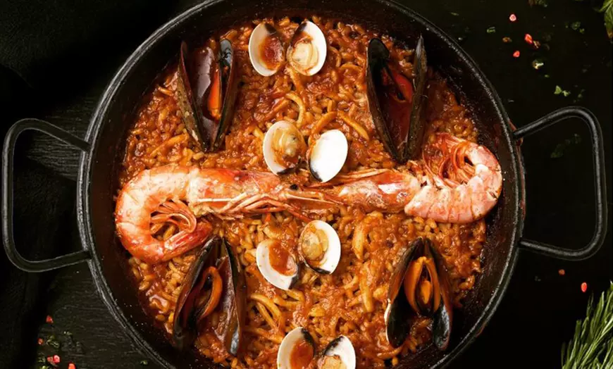 Image 8: Menú de paella o marisco con bebida para 2 o 4, a pocos pasos del mar