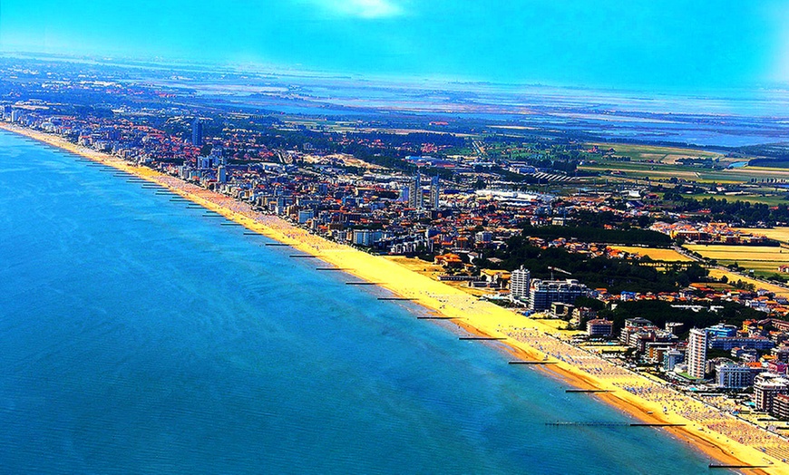 Image 9: Un'estate al mare di Jesolo! Fino a 7 notti in mezza pensione