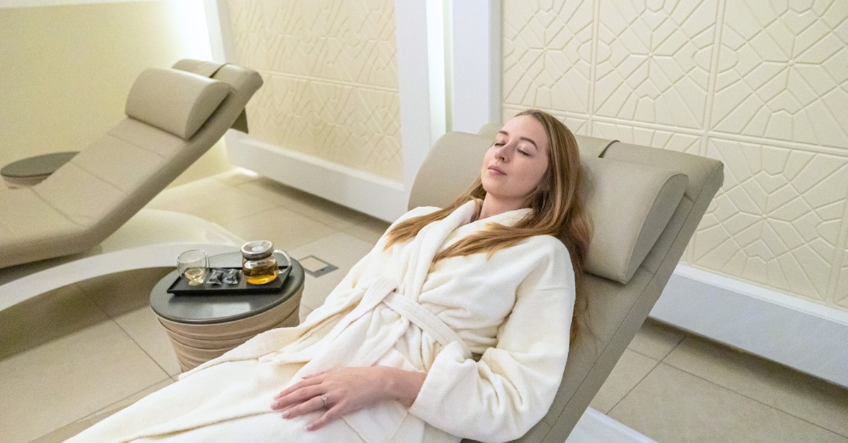 30-min Treatment Or 60- Or 90-min Treatment With Pool & Beach Access 30-min Treatment Or 60- Or 90-min Treatment With Pool & Beach Access