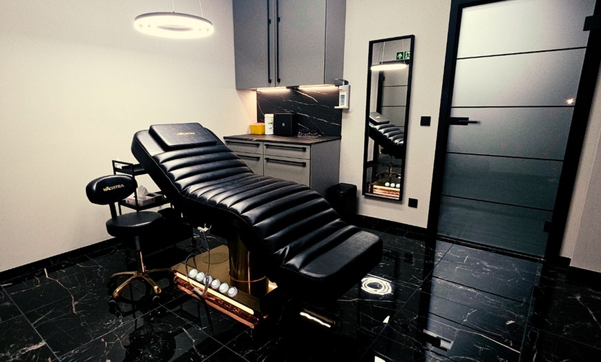 Image 13: Permanent Make-up: Brauen, Lippen, Eyeliner oder Haarpigmentierung