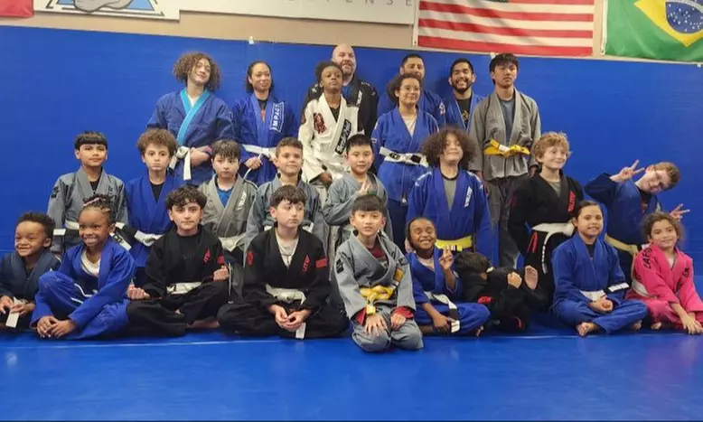 Explore Jiu-Jitsu with Five or Ten Classes for Kids