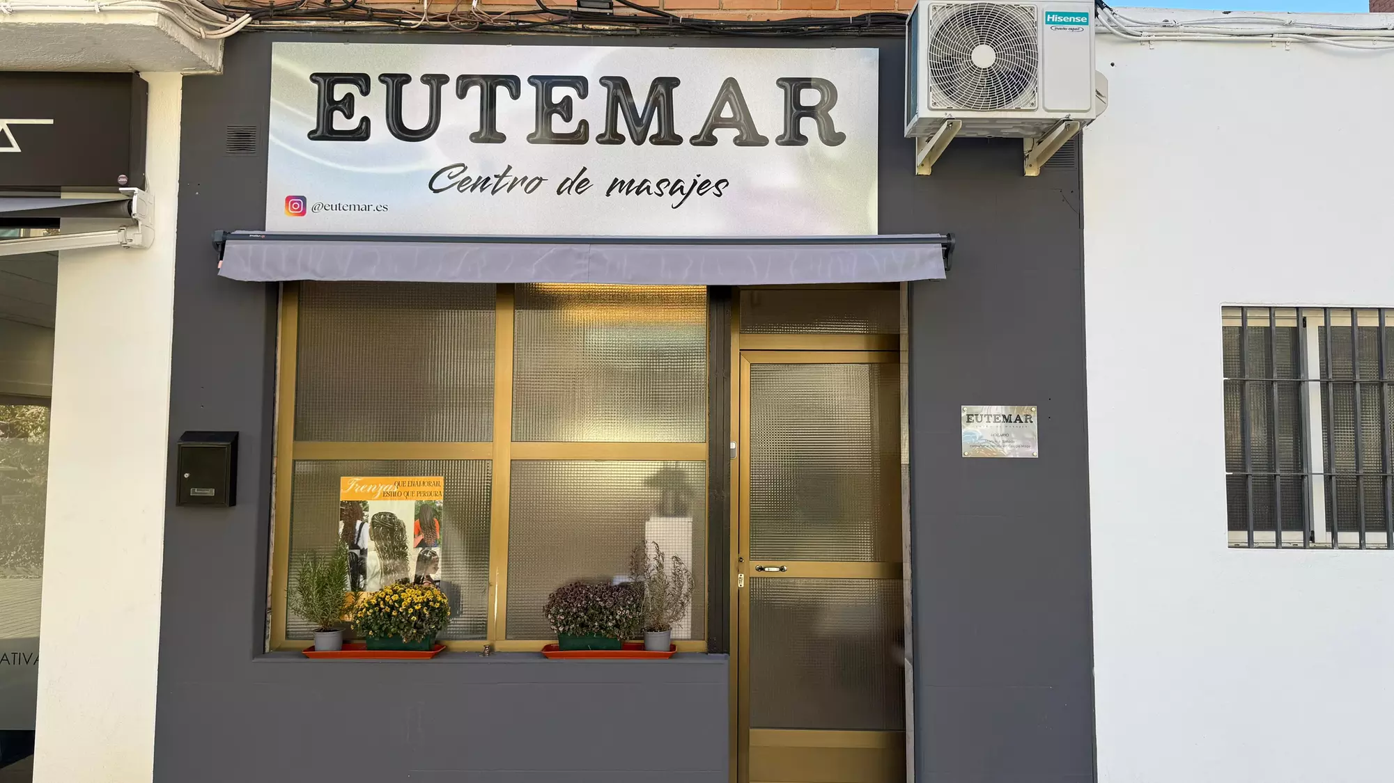 Spa de pies con baño de sales, aceites, eliminación de durezas y uñas