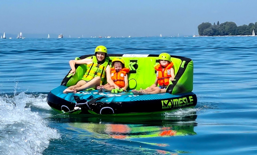 Image 1: Sofa-Ride - Der spritzige Spaß auf dem Wasser für 1, 2 oder 4 Personen