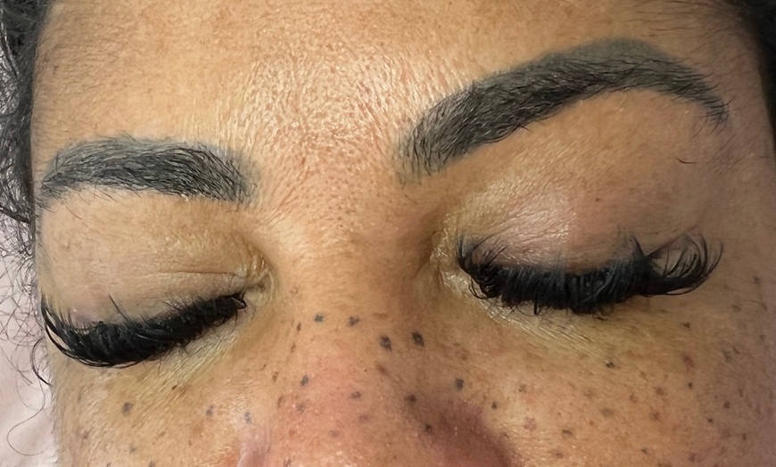 Image 3: Full Set of Eyelash Extensions + Optional Fill for Fuller Lashes