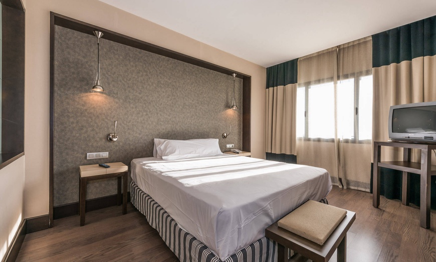 Image 12: ✈ Valencia and Madrid: 4-6 Nights with Flights