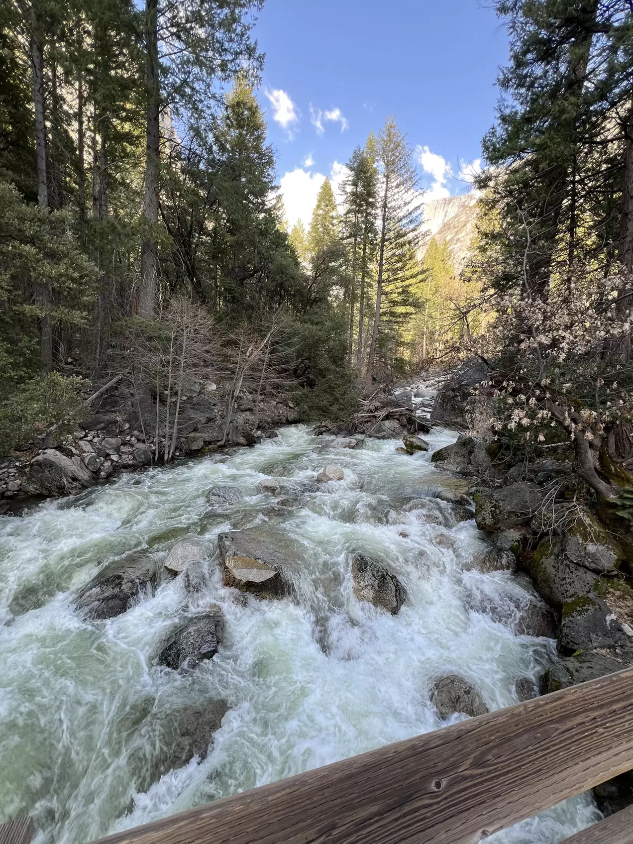 ✈ America’s Great West: A National Parks Expedition from Worldee