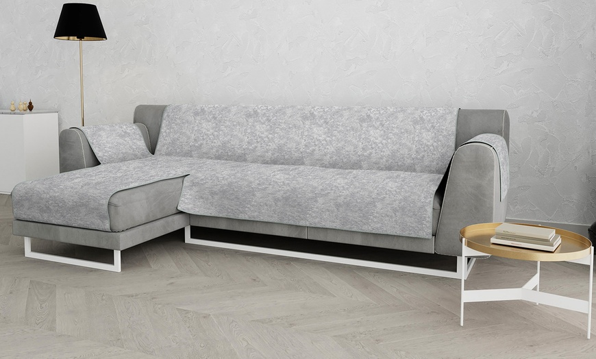 Image 7: Rutschfester Bezug für Sofa mit Chai­se­longue