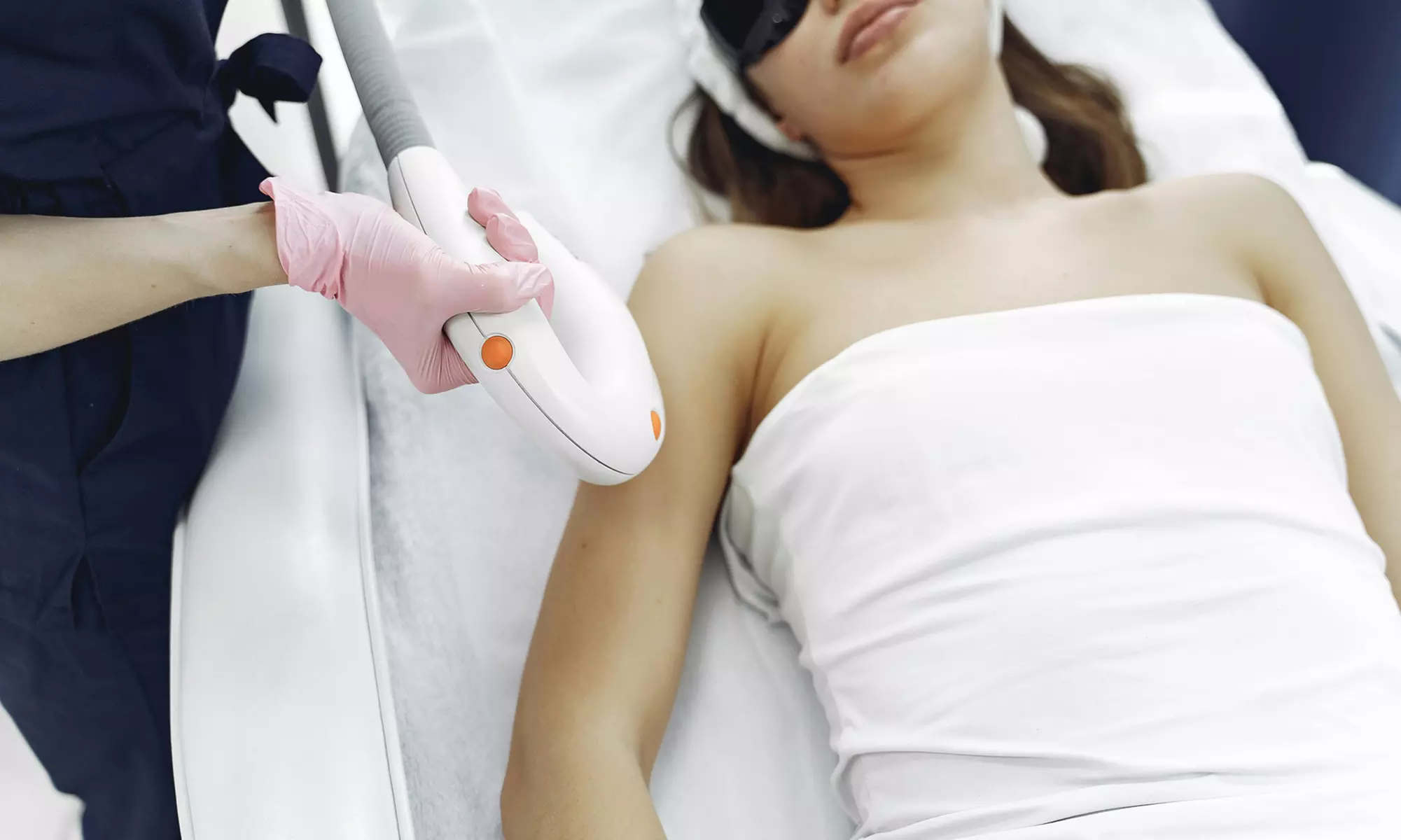 Enjoy 6 Laser Hair Removal Sessions on Small, Medium or Large Areas 