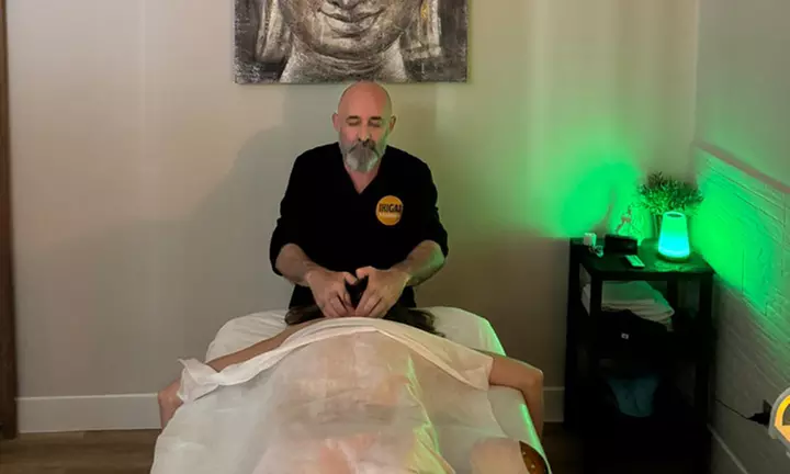 Masaje kundalini de 90 minutos para 1 persona