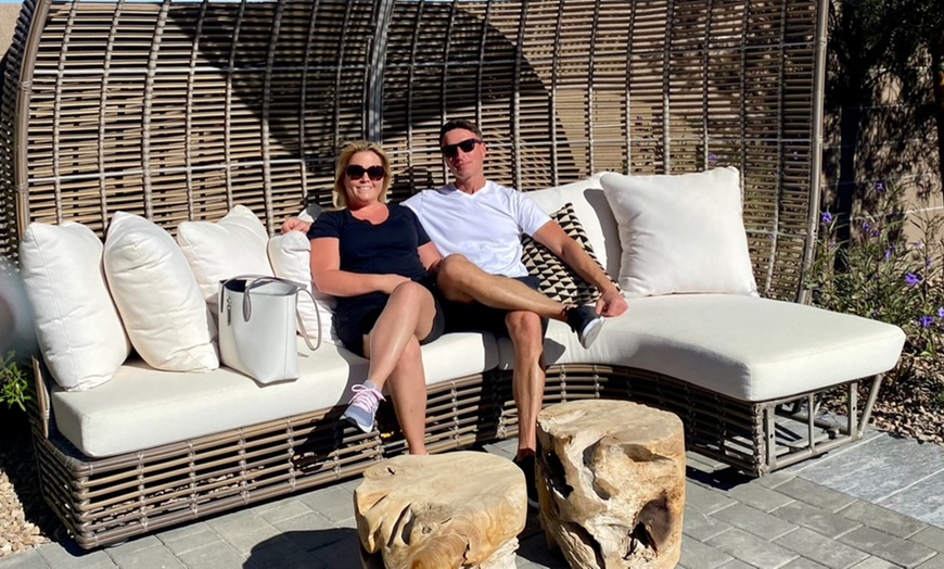 Image 7: Luxury Home Tours – Explore Elite Vegas Properties