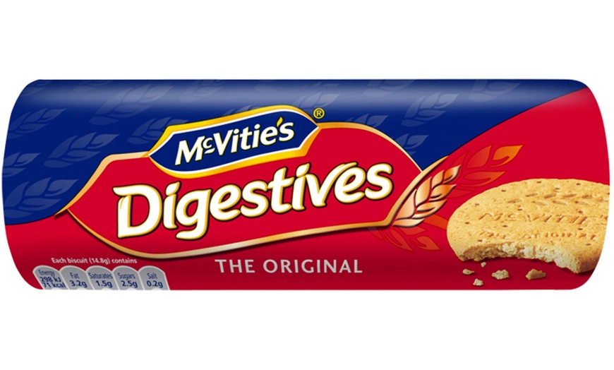 Image 7: 12 McVitie's Biscuits Variety Box